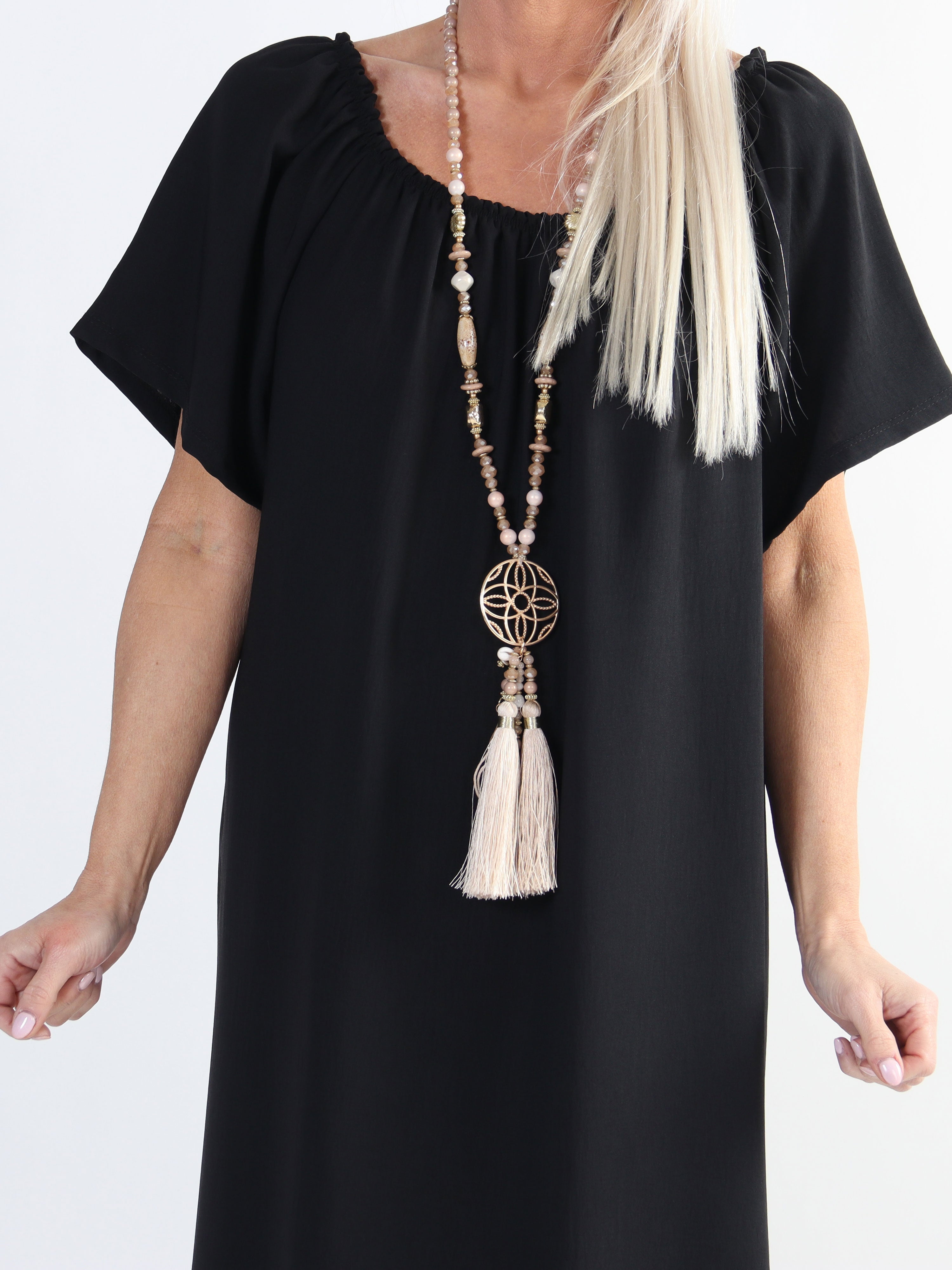 Taima - Lang ensfarvet plus size kjole med elastikkant